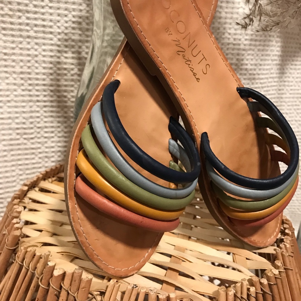 Primary sandals